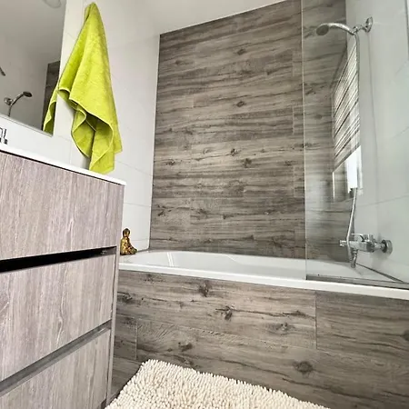 Elegant 2 Bedroom Penthouse In St Julians Stj411 * San Giuliano